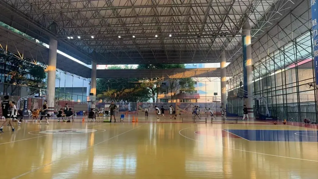 大学生篮球社团如何引入智能情感技术_2